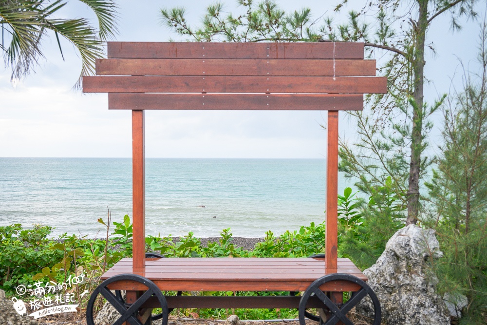 屏東【枋野秘境海景咖啡】枋山盧家芒果,屏東最新看海秘境景觀餐廳,海上元寶石.絕美月牙灣!