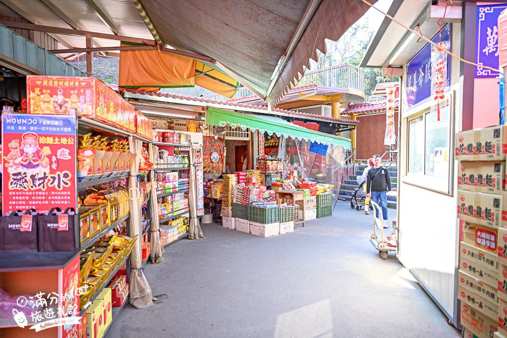 2026南投泡麵土地公【南投中寮石龍宮】拜伯公,吃平安發財泡麵~玩拍巨無霸泡麵碗!