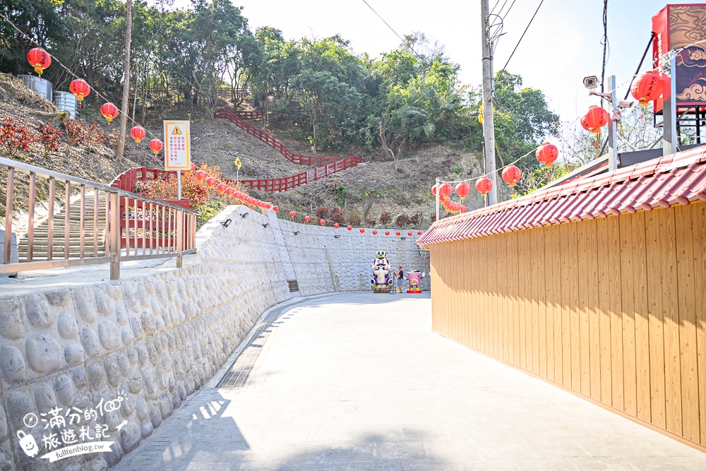 2026南投泡麵土地公【南投中寮石龍宮】拜伯公,吃平安發財泡麵~玩拍巨無霸泡麵碗!