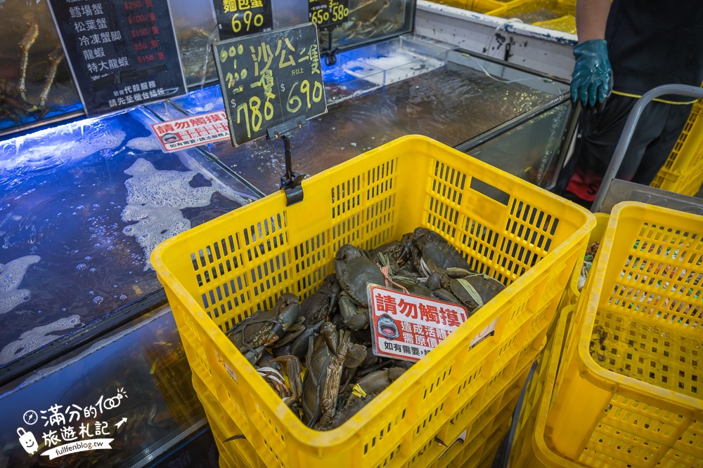 【阿布潘水產】台中最狂海鮮超市!吃秋蟹的秘密基地,水產界的好事多,挑選到烹飪一條龍服務太貼心!