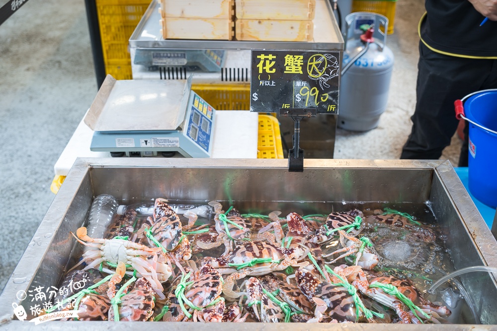 【阿布潘水產】台中最狂海鮮超市!吃秋蟹的秘密基地,水產界的好事多,挑選到烹飪一條龍服務太貼心!