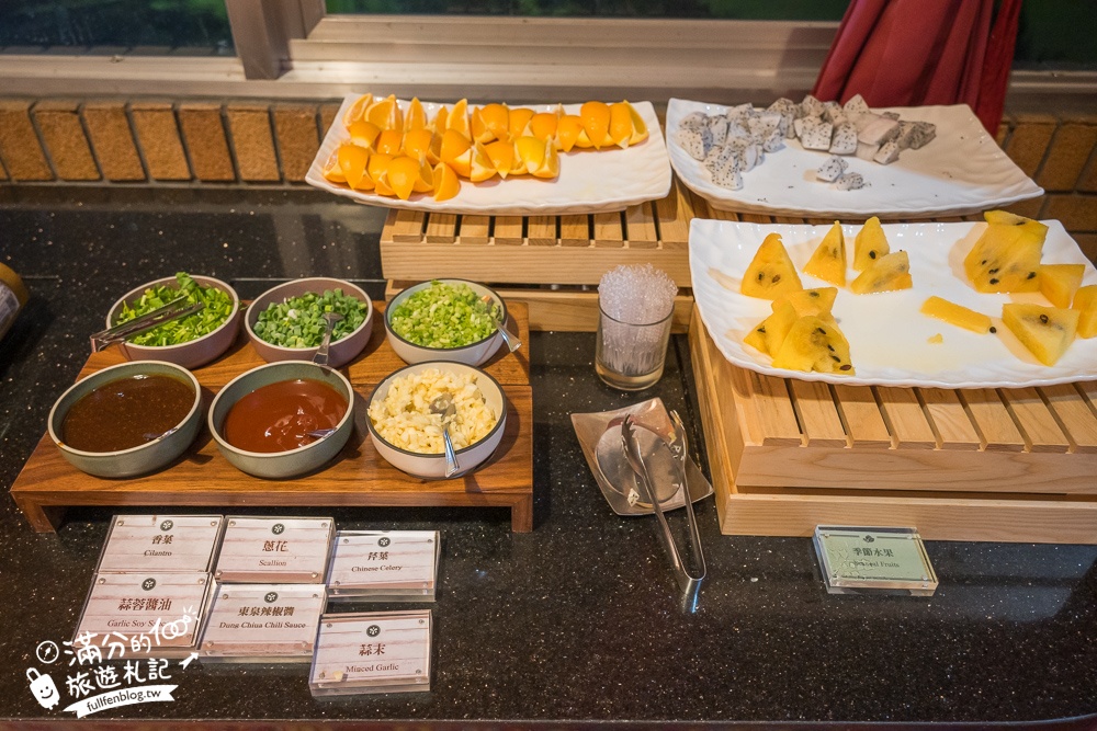 【桃園桃園高爾夫俱樂部 ‧ 悅華大酒店】一泊二食早餐+宵夜超狂,旋轉木馬.摩天輪.迷你賽車&高爾夫通通免費玩!