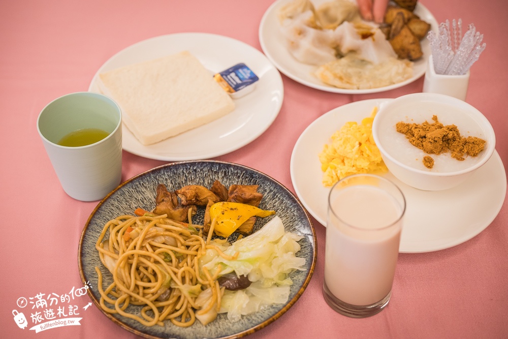【桃園桃園高爾夫俱樂部 ‧ 悅華大酒店】一泊二食早餐+宵夜超狂,旋轉木馬.摩天輪.迷你賽車&高爾夫通通免費玩!