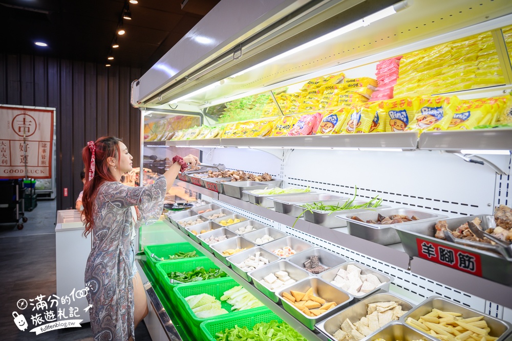 【羊霸天下台中太平店】平價羊肉爐鴛鴦鍋吃到飽.自助吧100道,羊膝.羊大骨.羊肚.羊肋排任你吃,甜點飲料冰淇淋無限暢飲!