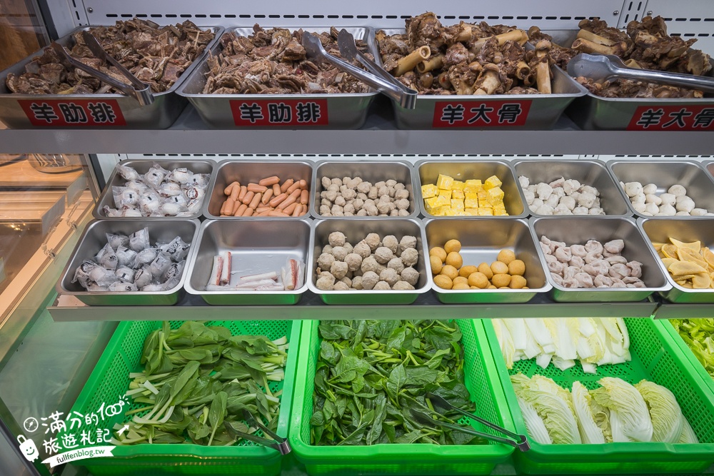【羊霸天下台中太平店】平價羊肉爐鴛鴦鍋吃到飽.自助吧100道,羊膝.羊大骨.羊肚.羊肋排任你吃,甜點飲料冰淇淋無限暢飲!