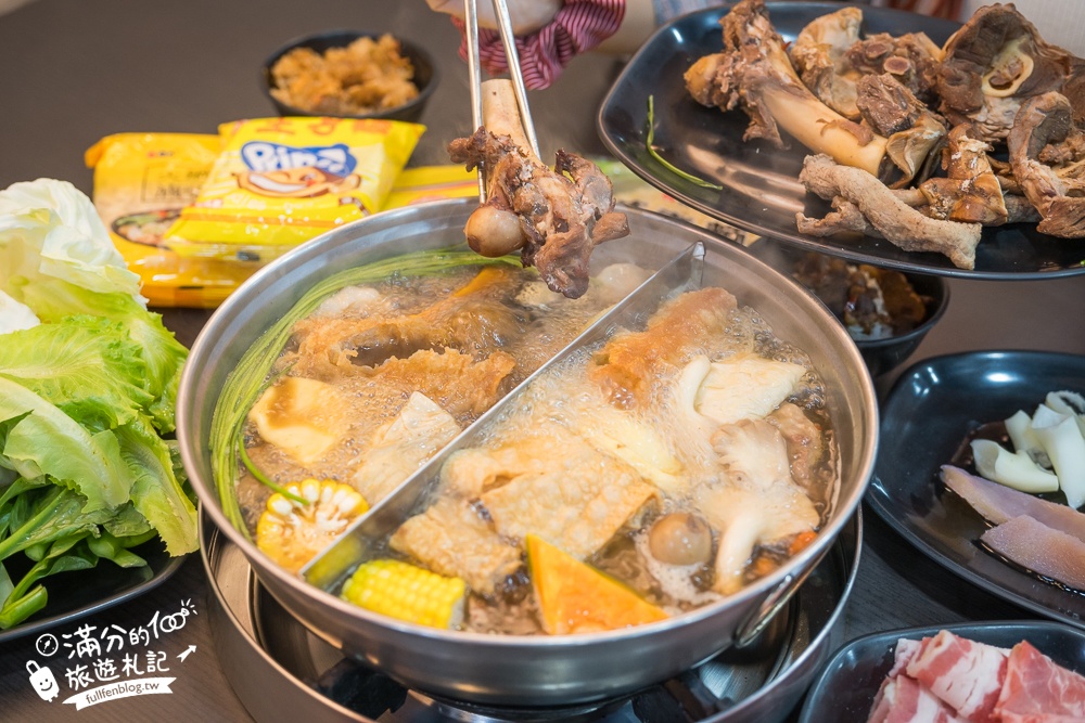 【羊霸天下台中太平店】平價羊肉爐鴛鴦鍋吃到飽.自助吧100道,羊膝.羊大骨.羊肚.羊肋排任你吃,甜點飲料冰淇淋無限暢飲!