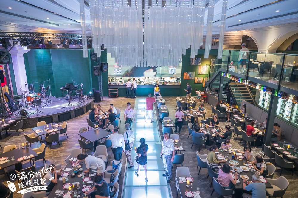 台中南屯餐酒館餐廳推薦【8+9吧食酒音樂餐廳】，近100種啤酒選擇，吃美食喝啤酒還能聆聽現場live演唱，絕對放鬆！