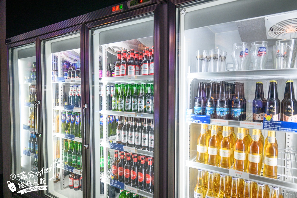 台中南屯餐酒館餐廳推薦【8+9吧食酒音樂餐廳】，近100種啤酒選擇，吃美食喝啤酒還能聆聽現場live演唱，絕對放鬆！