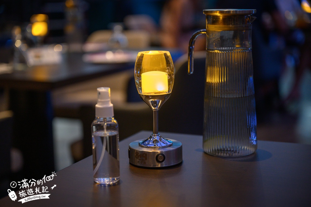 台中南屯餐酒館餐廳推薦【8+9吧食酒音樂餐廳】，近100種啤酒選擇，吃美食喝啤酒還能聆聽現場live演唱，絕對放鬆！