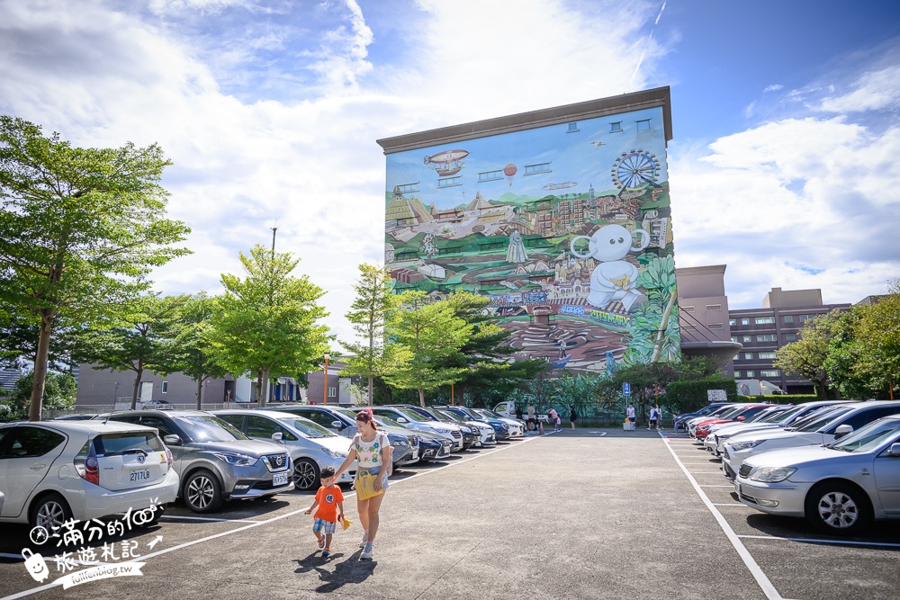 桃園【77巧克力共和國】全球最大77乳加巧克力地標,桃園室內親子景點,玩巧克力手作DIY!