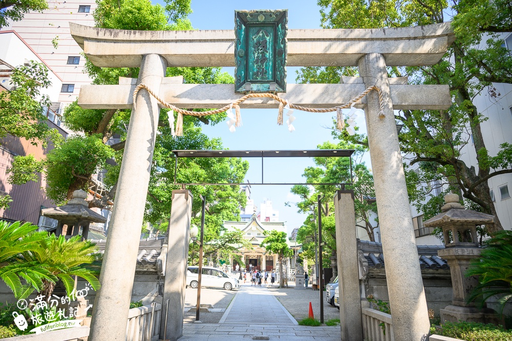大阪必玩景點【難波八阪神社】氣勢磅礡獅子殿,大口吞食厄運帶來好運,霸氣神獅還能祈求戀愛鯉魚籤!