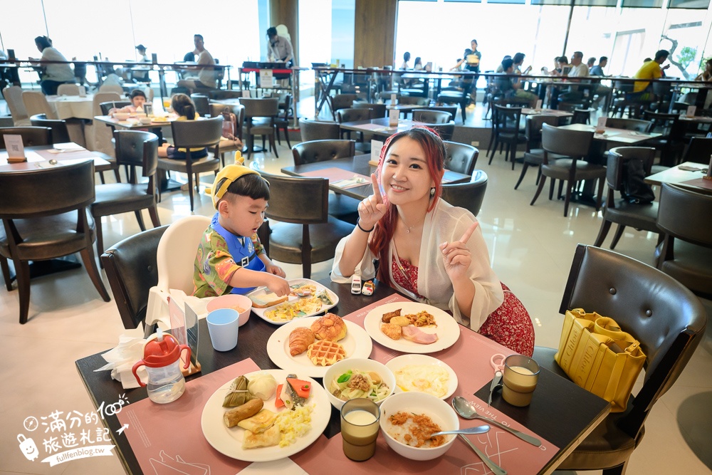 【2025墾丁H會館開箱體驗】墾丁親子飯店推薦,最美無邊際泳池.超大兒童遊戲區,南國住宿推薦!