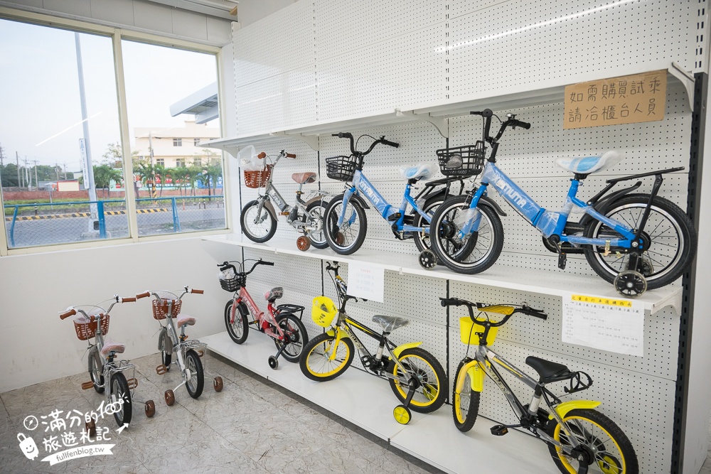 彰化【快速通關玩具店】全台首座機場主題玩具工廠,上千種玩具任你挑,還得過海關檢查玩具超特別!