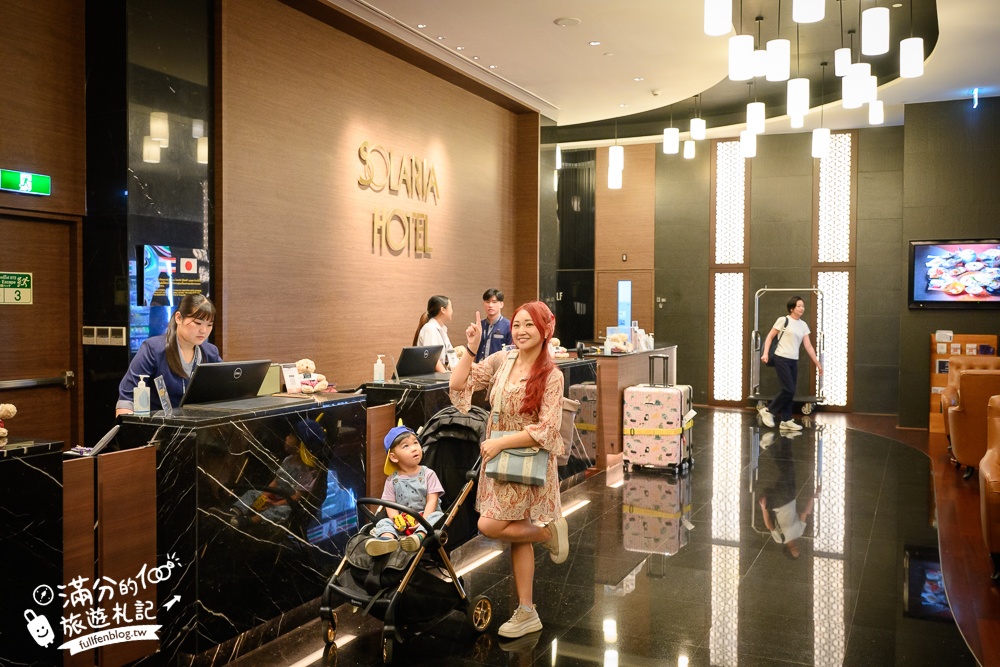 曼谷住宿推薦【曼谷索拉利亞西鐵酒店】飯店旁就BTS阿索克站&Terminal 21 Asok,質感飯店還有高空酒吧和露天泳池!