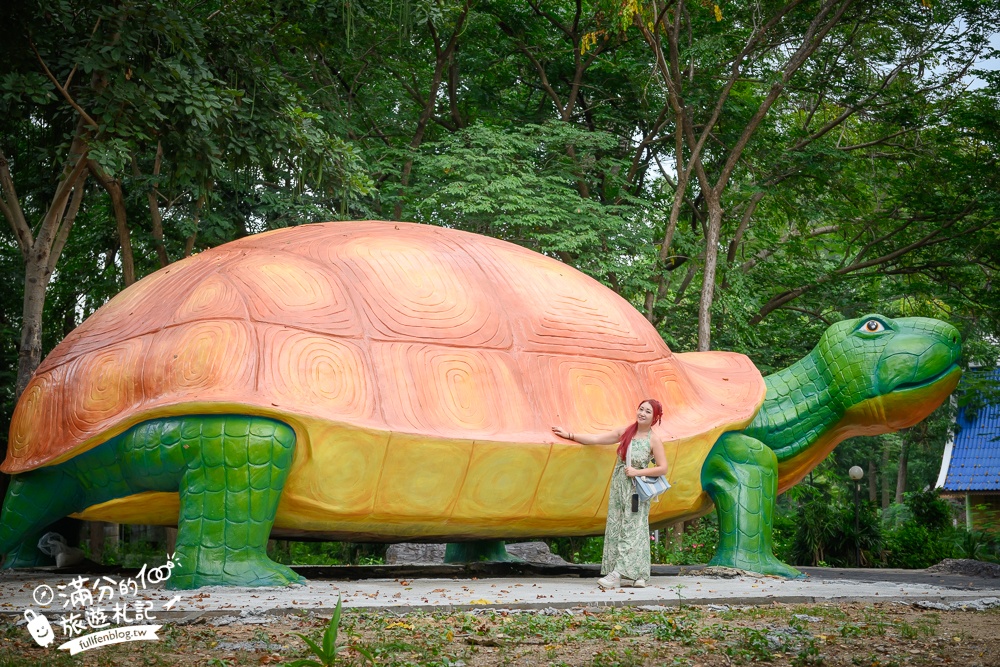 【北碧府野生動物園】泰國長頸鹿吉普車拍照預約攻略.Safari Park Kanchanaburi餵駱駝.梅花鹿和斑馬,外加欣賞大象&鱷魚表演秀!