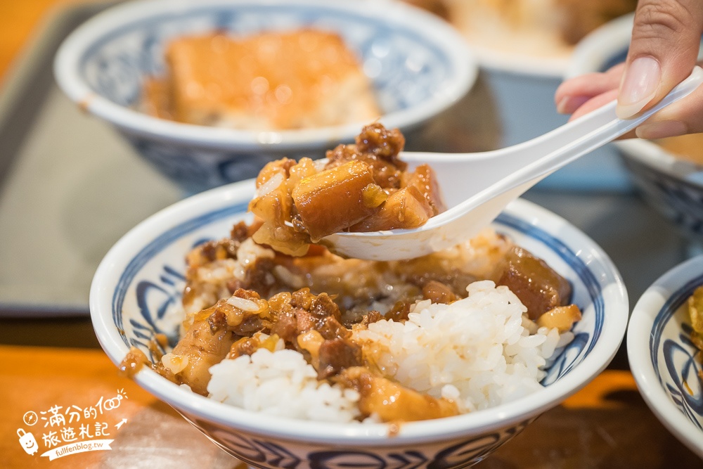 彰化【蚵ㄚ仁肉臊飯爌肉飯】復古風爌肉飯餐廳,飄香30年的在地小吃!