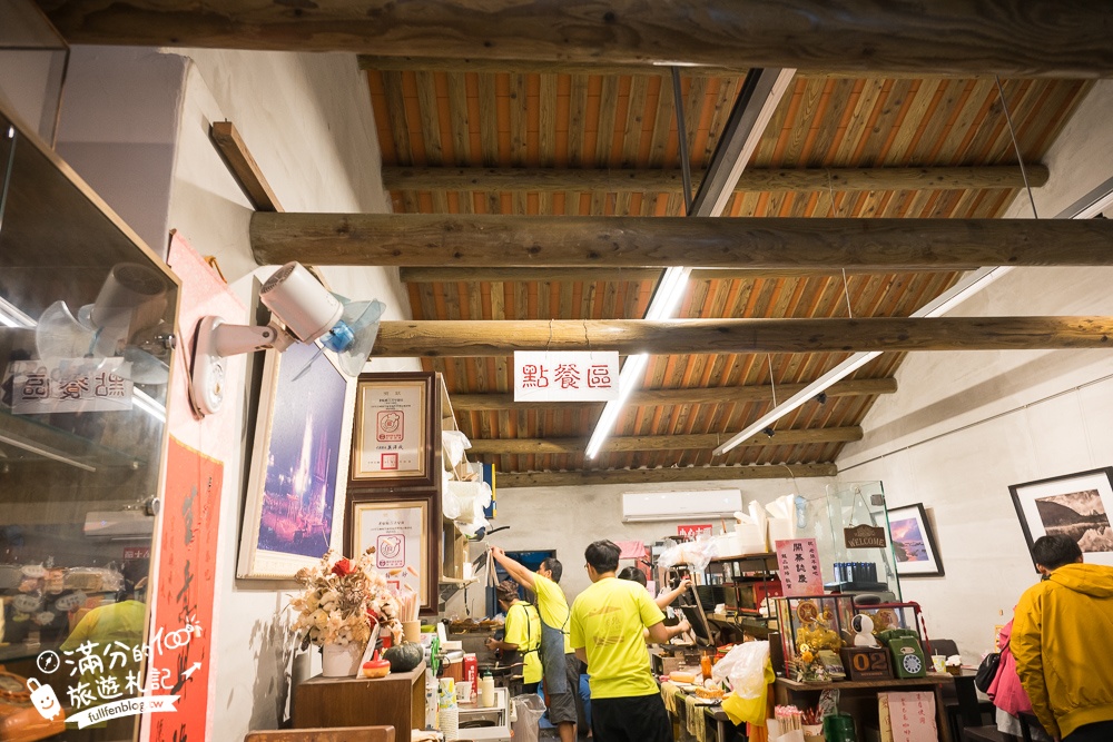 宜蘭美食推薦【老張早餐吧】頭城早餐推薦,招牌必吃大軍鴨境&南瓜豆漿,在紅磚老屋裡吃早餐!