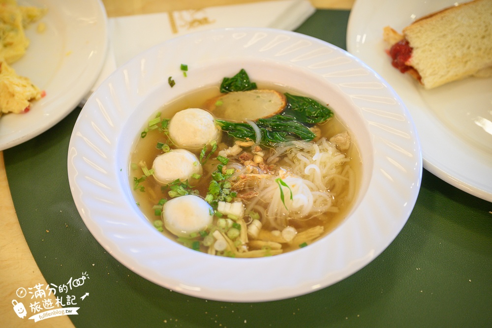 芭達雅住宿推薦【LK翡翠海灘飯店LK Emerald Beach】免費接駁送21航站芭達雅百貨逛街,絕美沙灘泳池太享受!