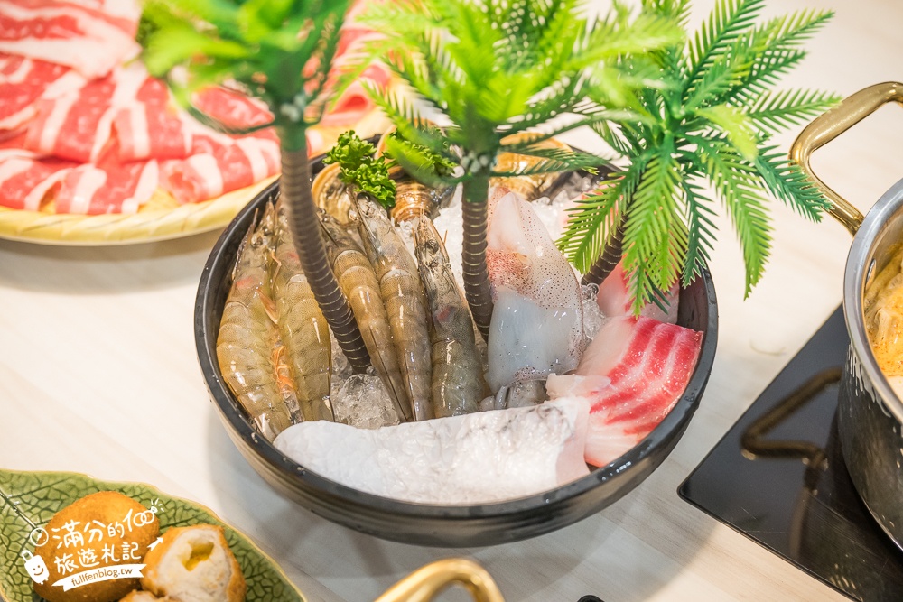桃園火鍋【鍋泰暖】泰式南洋鍋物桃園中壢店,超夯冬陰功火鍋,叢林風鍋物溫馨好吃好溫暖!