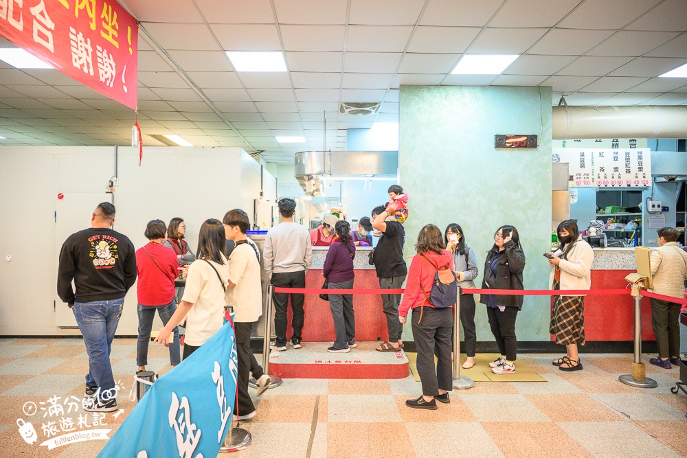 宜蘭美食【玉里橋頭臭豆腐礁溪店】免跑花蓮,宜蘭也吃得到,空間大有停車場,還能欣賞火車快飛!