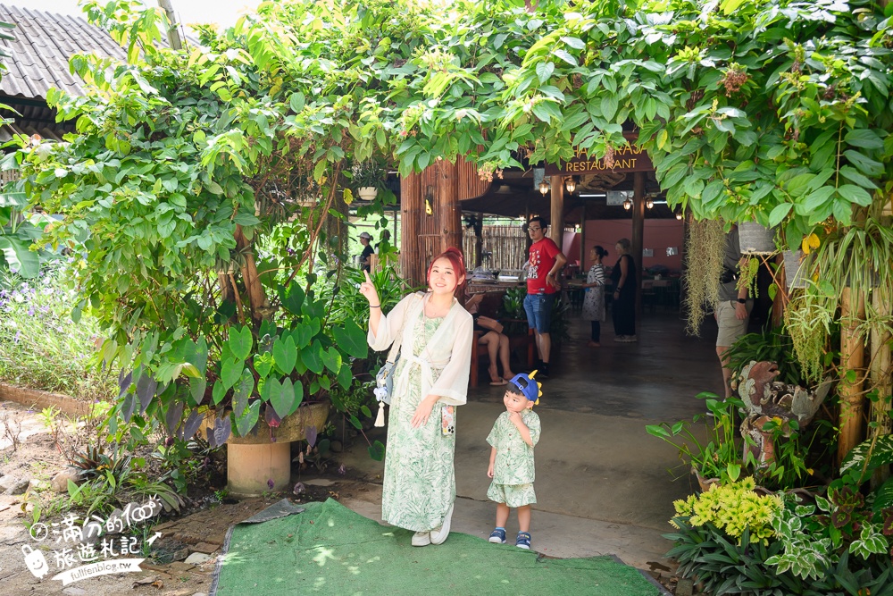 【泰國北碧景點一日遊】TOP6北碧府必玩景點推薦.野生動物園餵長頸鹿.桂河大橋.死亡鐵路.網美咖啡館~專車接送輕鬆玩北碧府!