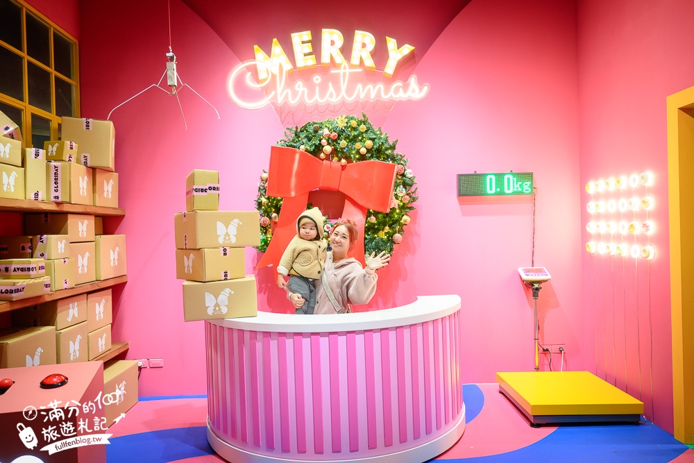 【2024桃園華泰名品城聖誕節】桃園最大耶誕小鎮下雪啦！探索聖誕老公公禮物倉庫驚艷～