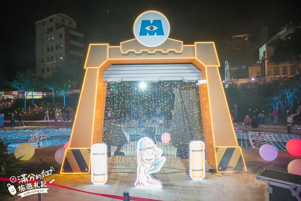 【2024台中耶誕嘉年華】台中聖誕節哪裡玩？怪獸電力公司主題搬進台中柳川,用尖叫聲嗨起來!