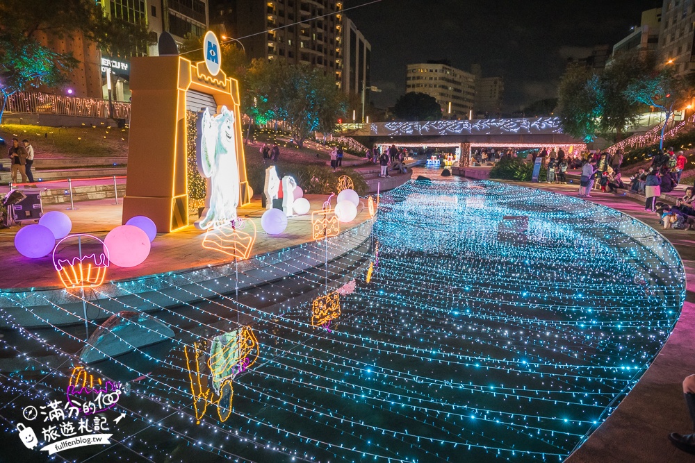 【2024台中耶誕嘉年華】台中聖誕節哪裡玩？怪獸電力公司主題搬進台中柳川,用尖叫聲嗨起來!