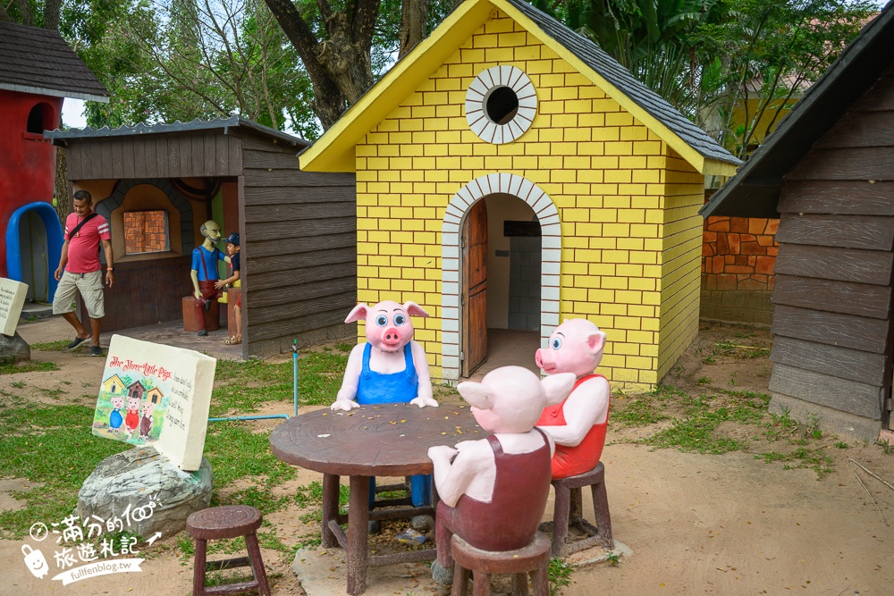 芭達雅親子景點【芭達雅小綿羊農莊】Pattaya Sheep Farm精彩動物運動會,童話故事場景,能餵動物.玩樂園,還能騎馬坐馬車!