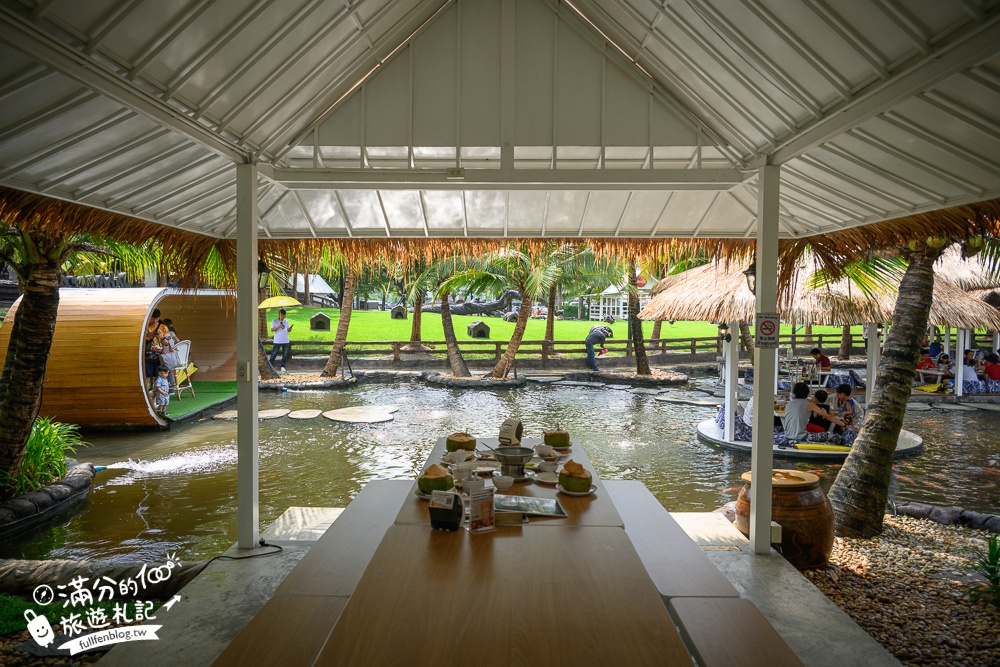 芭達雅景觀餐廳【Pa Boon Cafe】迷你版馬雅遜河秘境.叢林風茅草水上餐廳超美,還有超大兒童遊戲區!
