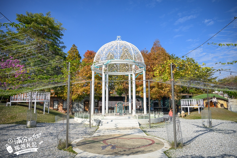 【2025琉璃仙境最新動物園區】環遊世界的萌寵樂園.笑笑羊.羊駝.侏儒山羊陪你玩,還能在水管屋裡吃火鍋!