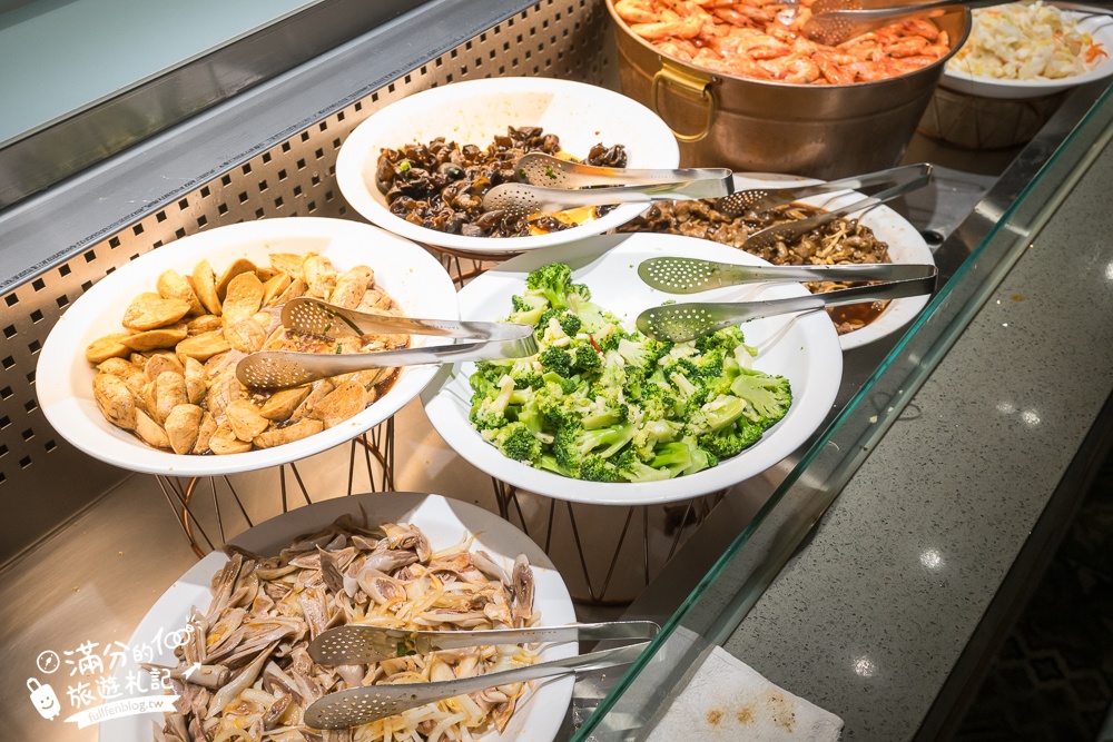 桃園美食【我家牛排南崁店】點390元平價牛排,就能享100道美食自助吧無限暢飲超狂！