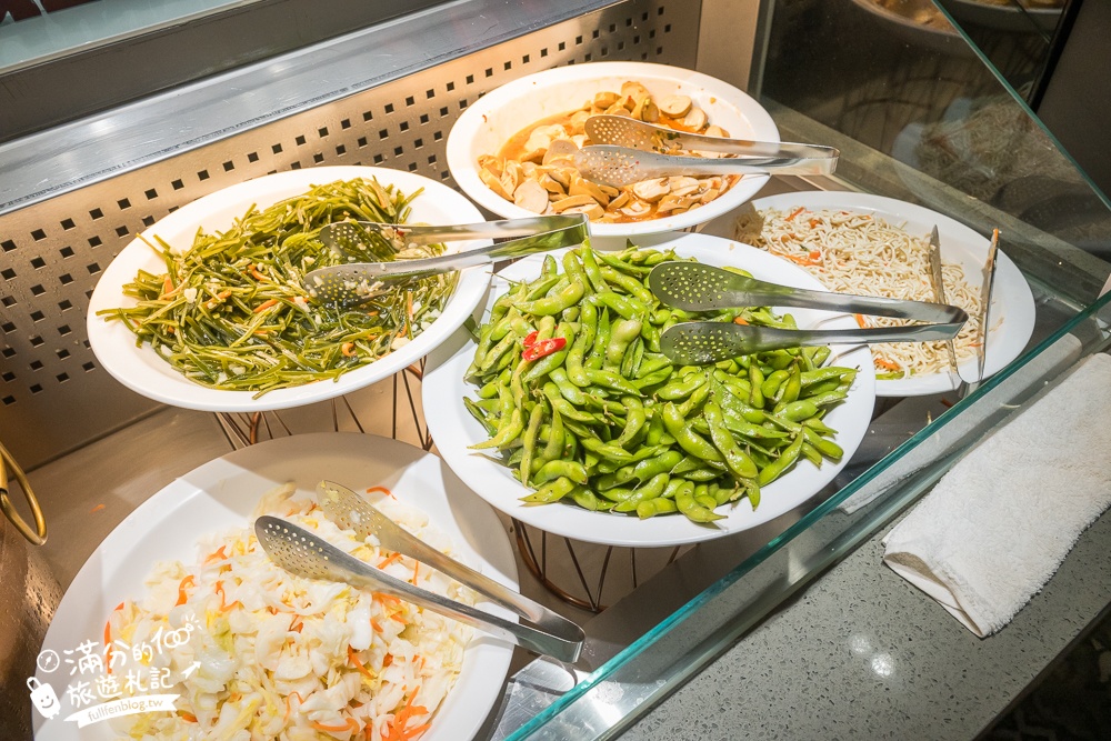 桃園美食【我家牛排南崁店】點390元平價牛排,就能享100道美食自助吧無限暢飲超狂！