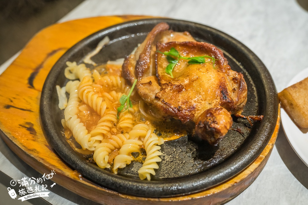 桃園美食【我家牛排南崁店】點390元平價牛排,就能享100道美食自助吧無限暢飲超狂！