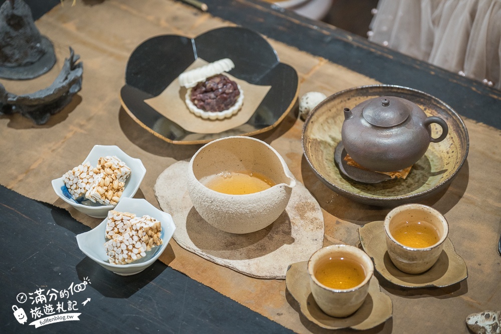 2025宜蘭新景點【日光山茶屋】群山環繞的田野茶館,優雅泡茶品茶香,還能輕鬆眺望龜山島!