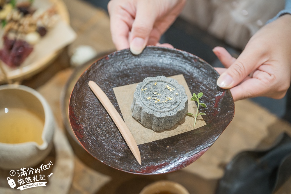 2025宜蘭新景點【日光山茶屋】群山環繞的田野茶館,優雅泡茶品茶香,還能輕鬆眺望龜山島!