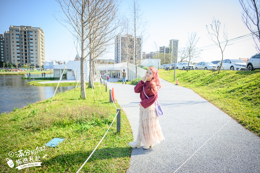 桃園【The QiAO喬寓咖啡】華興池生態埤塘公園最新玻璃屋咖啡館,飛機看到飽,還能玩SUP&踩天鵝!