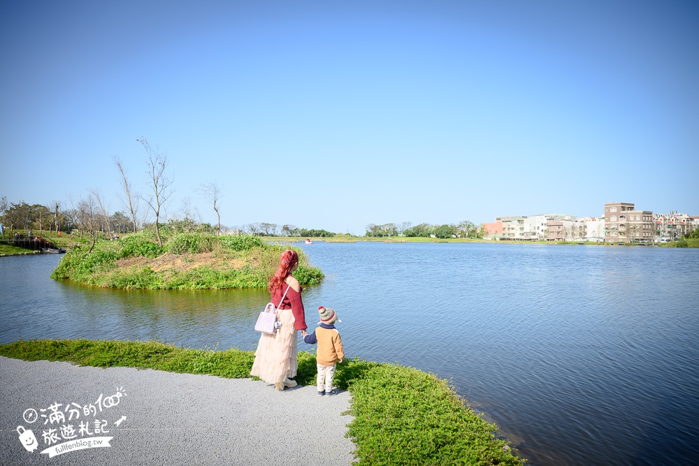 桃園【The QiAO喬寓咖啡】華興池生態埤塘公園最新玻璃屋咖啡館,飛機看到飽,還能玩SUP&踩天鵝!