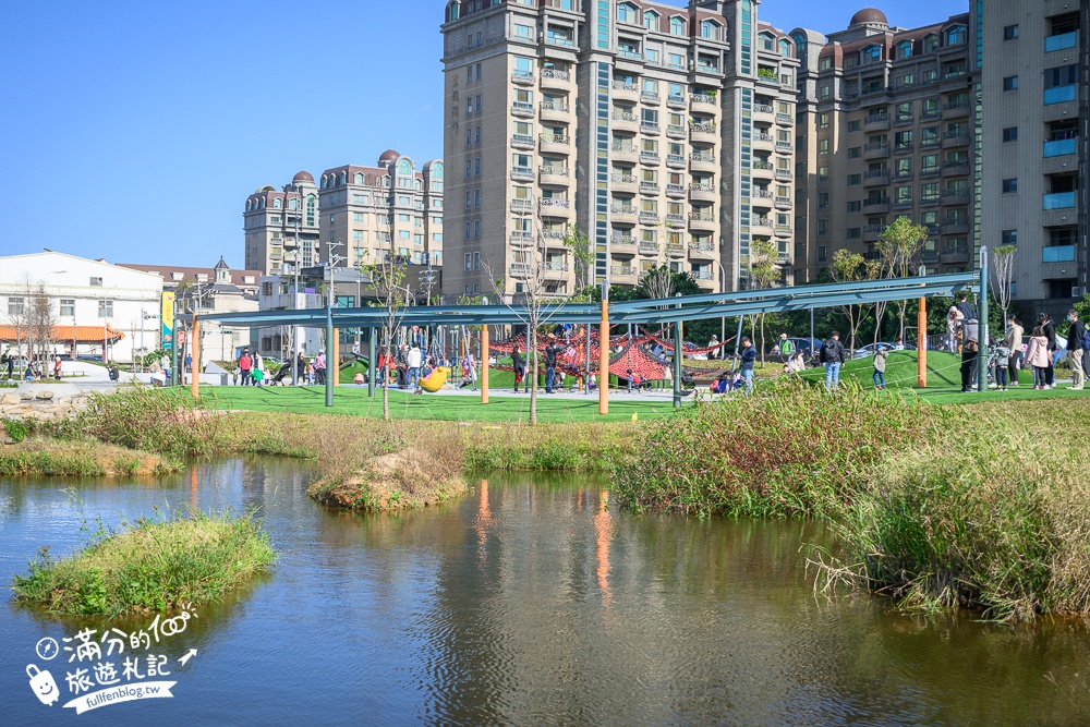 桃園【The QiAO喬寓咖啡】華興池生態埤塘公園最新玻璃屋咖啡館,飛機看到飽,還能玩SUP&踩天鵝!