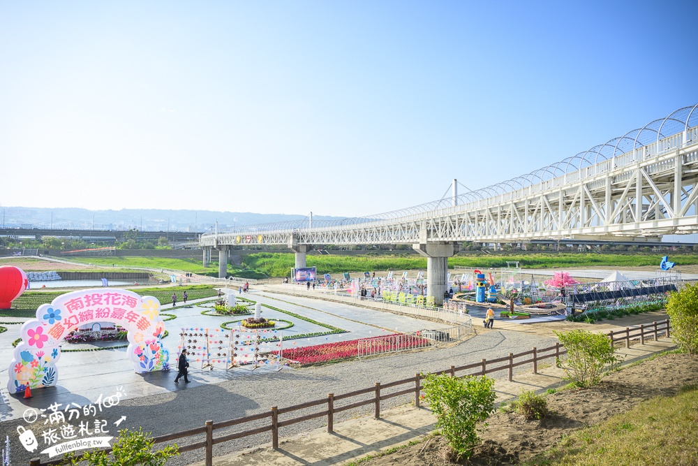 【2025南投燈會最新活動資訊＆節目表】貓貓蟲咖波主題花燈超療癒~還有水舞秀.無人機煙火秀和花海樂園可以玩！