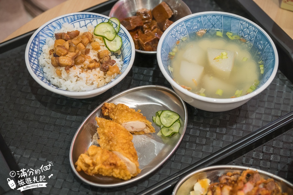 【2025台中清水服務區】人氣美食餐廳＆伴手禮整理,必拍招潮蟹星巴克,超完善親子寵物設施,免費尿布領取超讚!