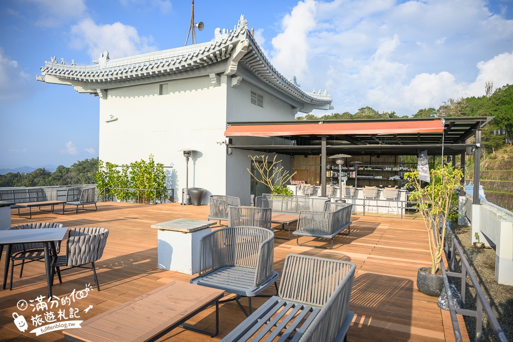 日月潭新景點【天首閣紅茶.茶酒試驗所】日月潭最美湖景酒吧.著名大鳥居拍照點,必點特調飲,夜裡還能望星空!