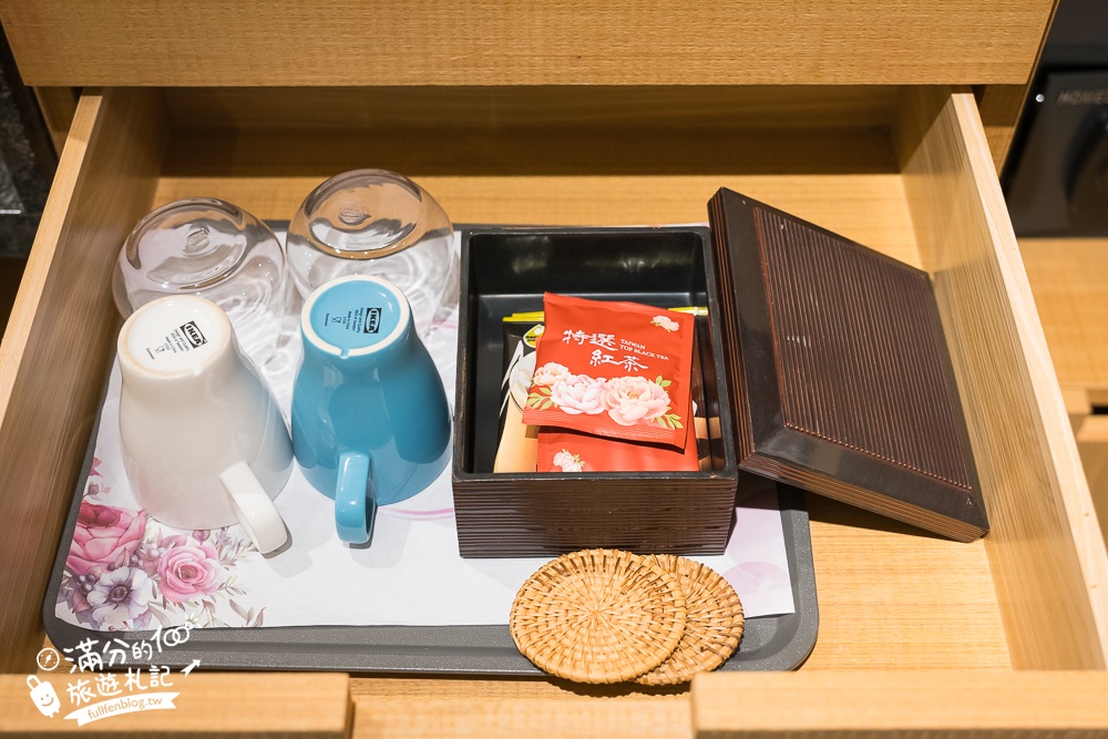 日月潭湖景飯店推薦【日月潭鴻賓大飯店】水社碼頭旁.周圍商圈熱鬧.每間房都能看日月潭絕美湖光山色!