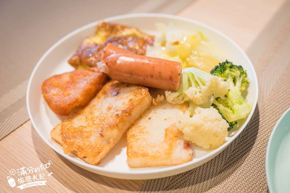 日月潭湖景飯店推薦【日月潭鴻賓大飯店】水社碼頭旁.周圍商圈熱鬧.每間房都能看日月潭絕美湖光山色!