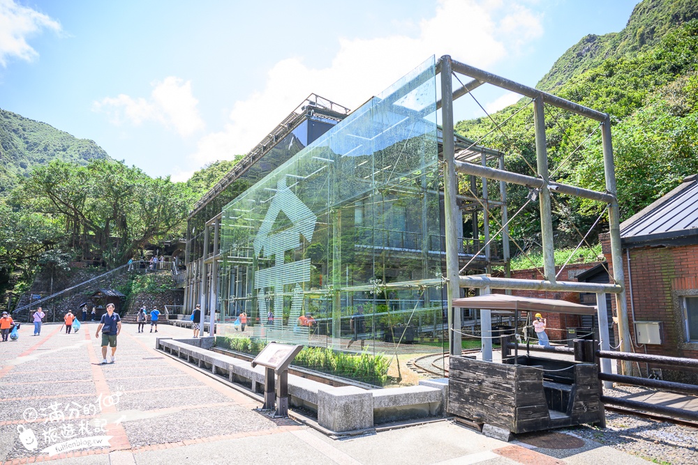 新北景點【黃金博物館】瑞芳金瓜石必玩景點,走礦坑.淘金體驗.吃礦坑便當&黃金豆花.搭台車.摸價值超過5億的超大黃金磚!