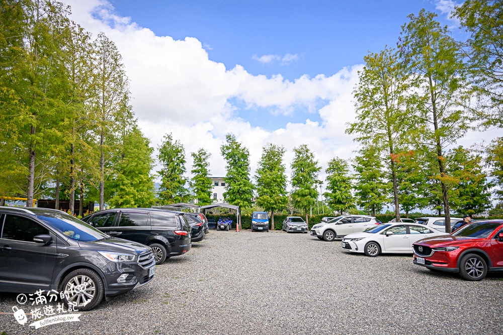 宜蘭【樹懶餐廳萌寵農場】落羽松玻璃屋超美,三大區萌寵玩樂互動空間開箱,與樹懶.泰迪羊.鸚鵡.大紅鶴.鵜鶘互動太好玩!