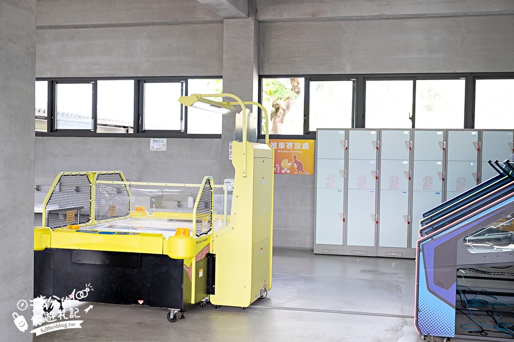 宜蘭【樹懶餐廳萌寵農場】落羽松玻璃屋超美,三大區萌寵玩樂互動空間開箱,與樹懶.泰迪羊.鸚鵡.大紅鶴.鵜鶘互動太好玩!