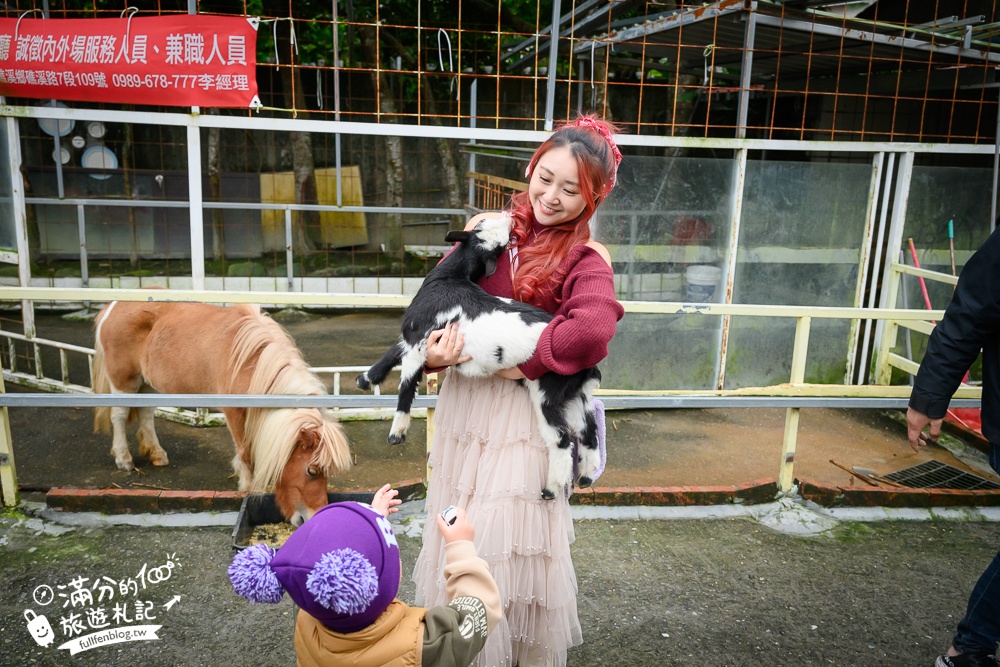 宜蘭礁溪美食【皇家花園餐廳】礁溪親子餐廳,必吃脆皮烤雞＆櫻桃烤鴨,來用餐還能與可愛動物互動好有趣!