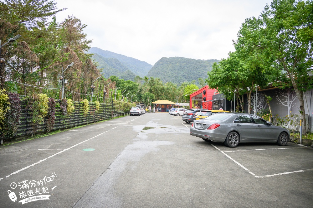宜蘭礁溪美食【皇家花園餐廳】礁溪親子餐廳,必吃脆皮烤雞＆櫻桃烤鴨,來用餐還能與可愛動物互動好有趣!