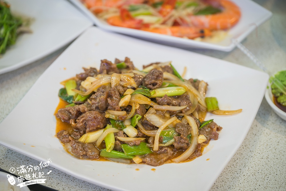 宜蘭礁溪美食【皇家花園餐廳】礁溪親子餐廳,必吃脆皮烤雞＆櫻桃烤鴨,來用餐還能與可愛動物互動好有趣!